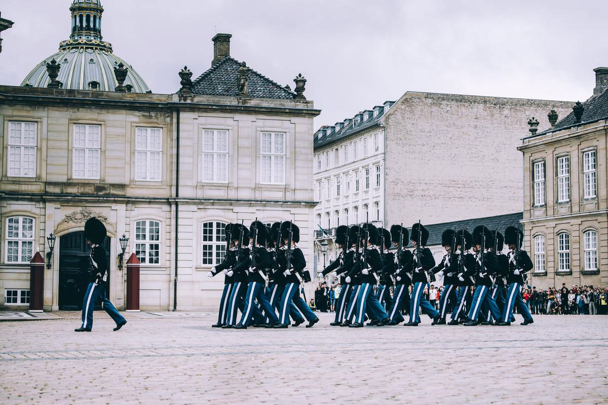 Vaktskifte på Amalienborg Slot Foto: